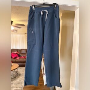 Figs Kade Cargo Scrub Pants